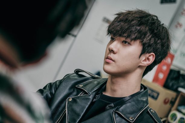 Sehun  nel drama Rewind Dokgo